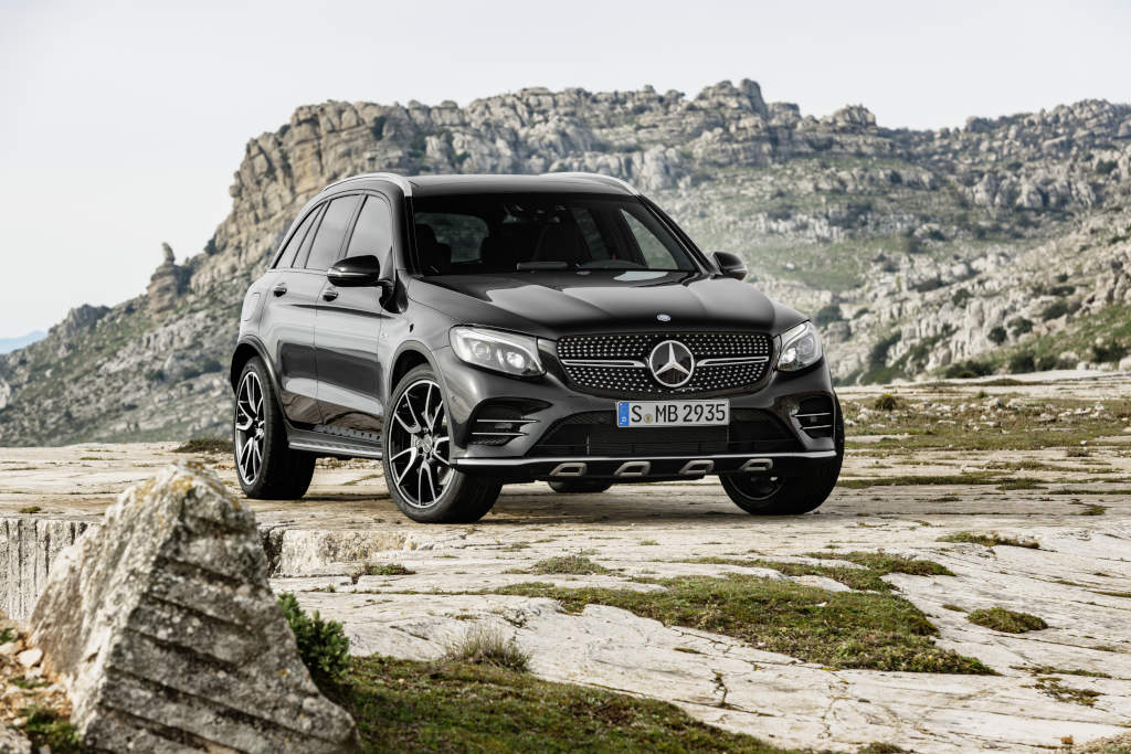 Mercedes-AMG GLC 43 (X 253), 2016 Exterieur: Obsidianschwarz; Interieur: Leder Schwarz, Performance Sitze Kraftstoffverbrauch kombiniert (l/100 km):  8,3 CO2-Emissionen kombiniert (g/km): 189 exterior: obsidian black; interior: leather black, performace seats Fuel consumption, combined (l/100 km):   8.3 CO2 emissions, combined (g/km):  189